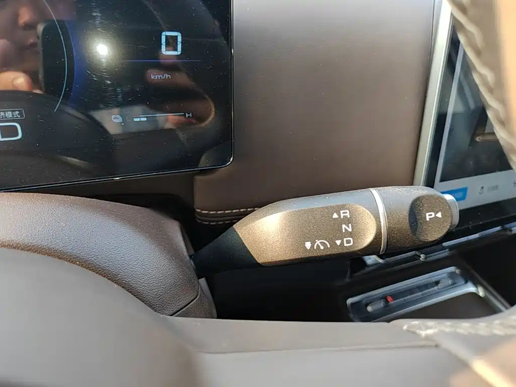 Wuling Звездный свет 730 Новая энергия — миниатюра 14