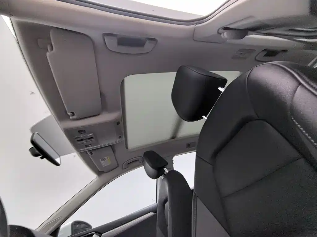 Volkswagen Sagitar — миниатюра 14