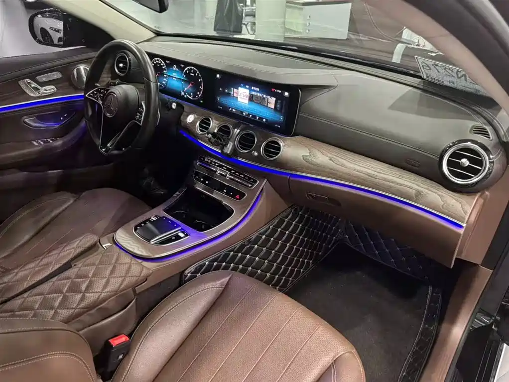 Mercedes-Benz E-Class — миниатюра 20