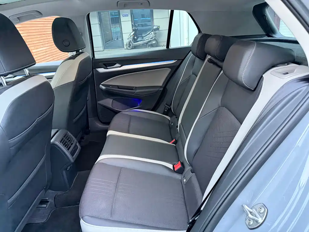 Volkswagen Golf — миниатюра 7