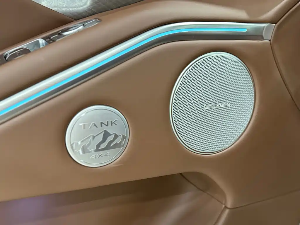 TANK TANK 700 NEW ENERGY