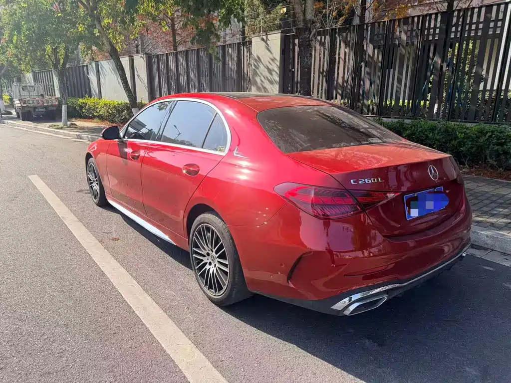 Mercedes-Benz C-Class — миниатюра 7