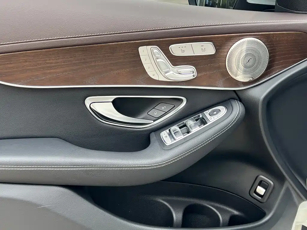 Mercedes-Benz GLC — миниатюра 13