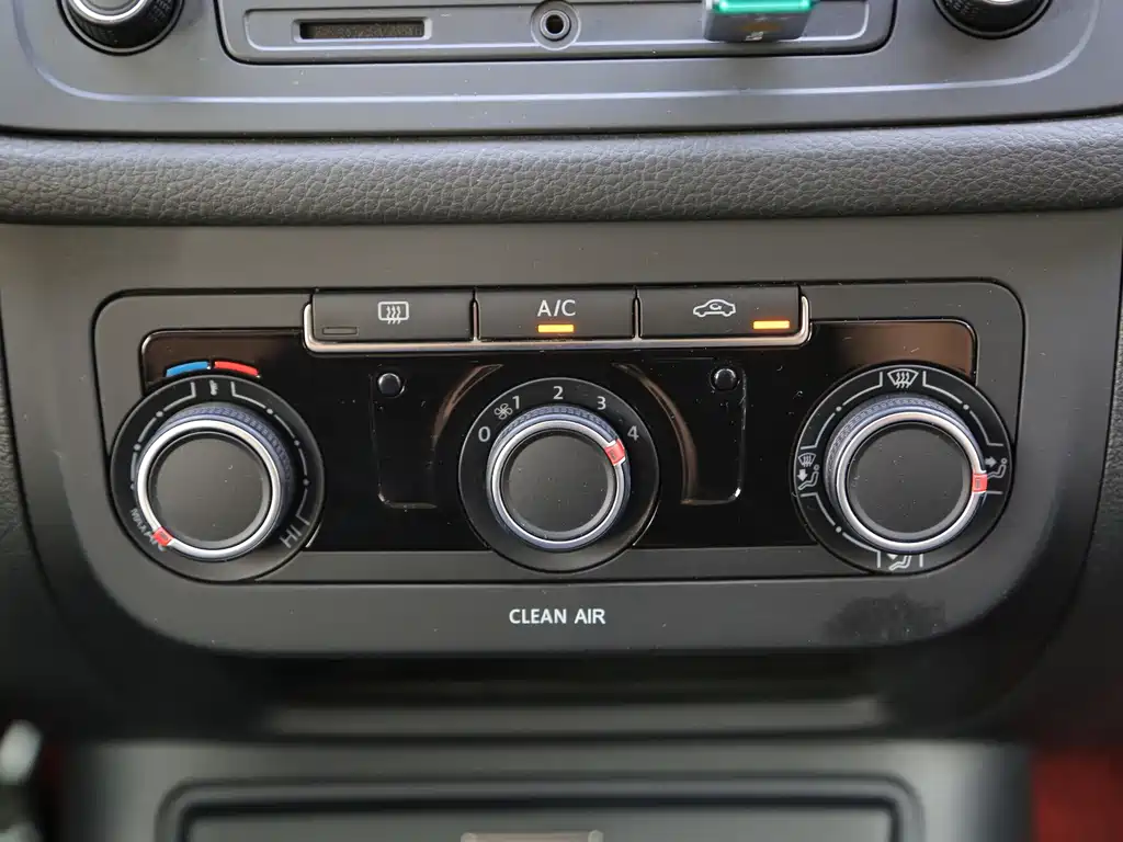 Volkswagen Tiguan — миниатюра 10