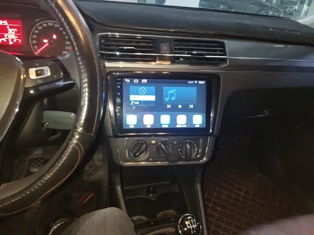 Volkswagen Santana — миниатюра 13