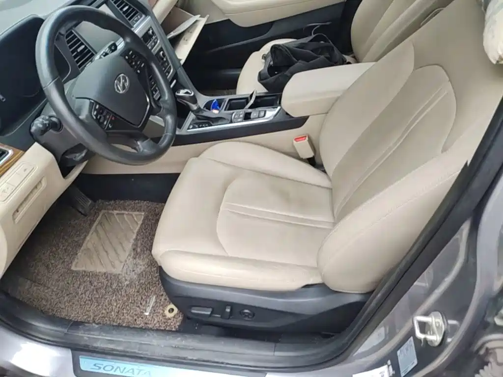Hyundai Sonata — миниатюра 8