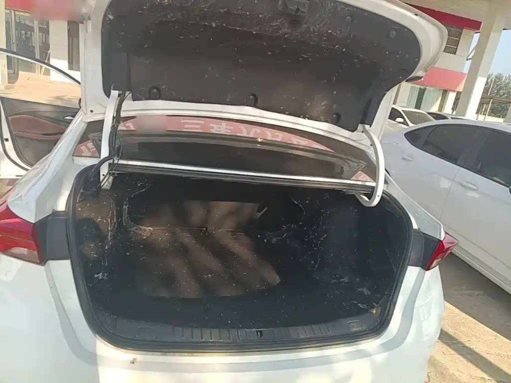 Buick Verano — миниатюра 19