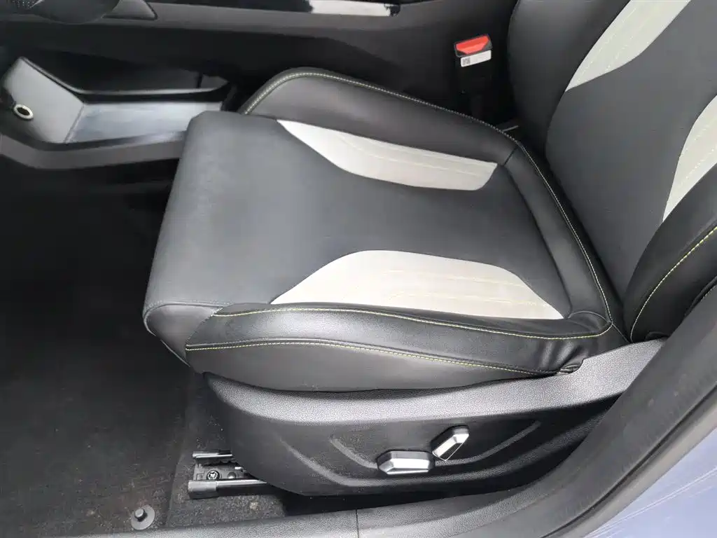 GEELY AUTOMOBILE BINYUE