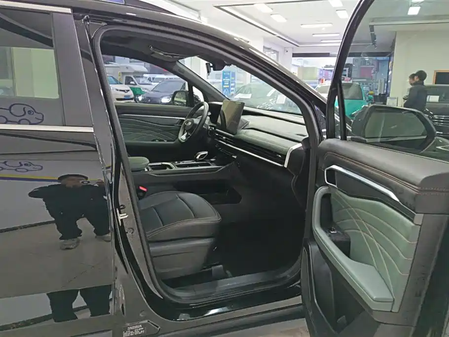 GEELY AUTOMOBILE HAOYUE L
