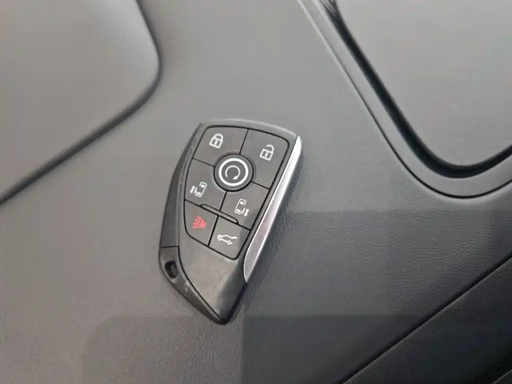 Buick GL8 Hybrid — миниатюра 9