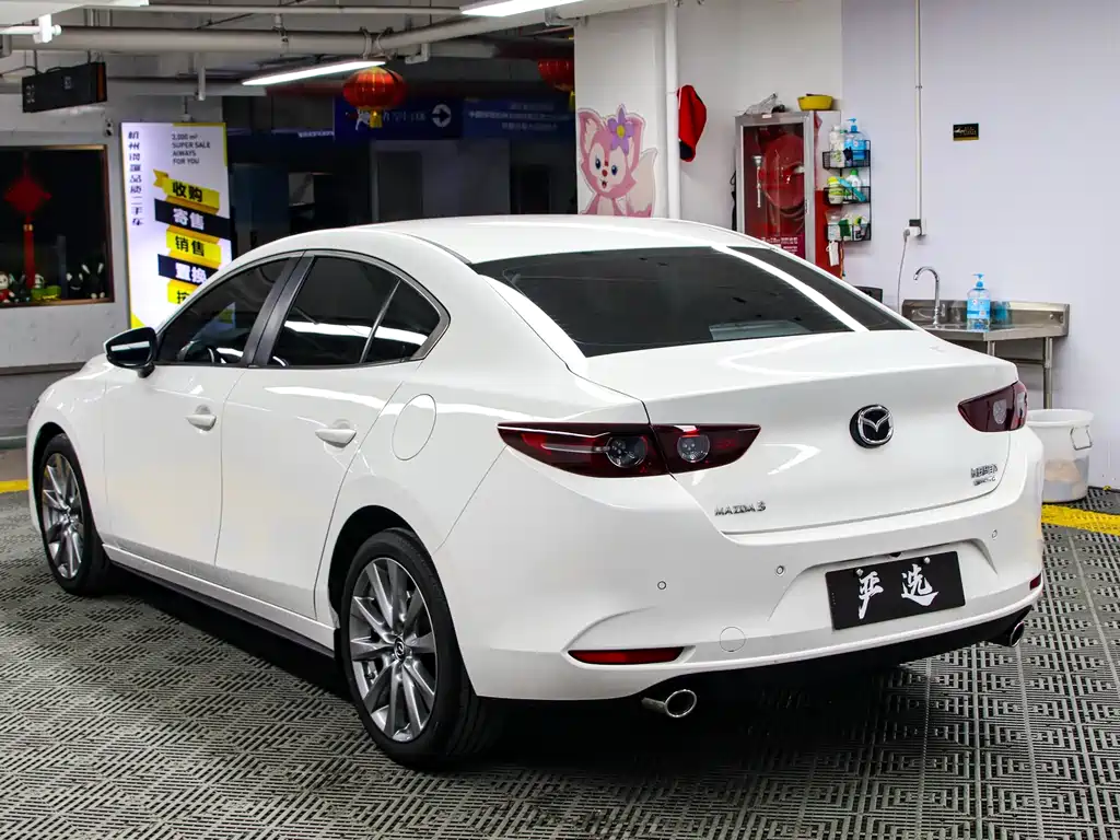 MAZDA 3 ANGKESAILA