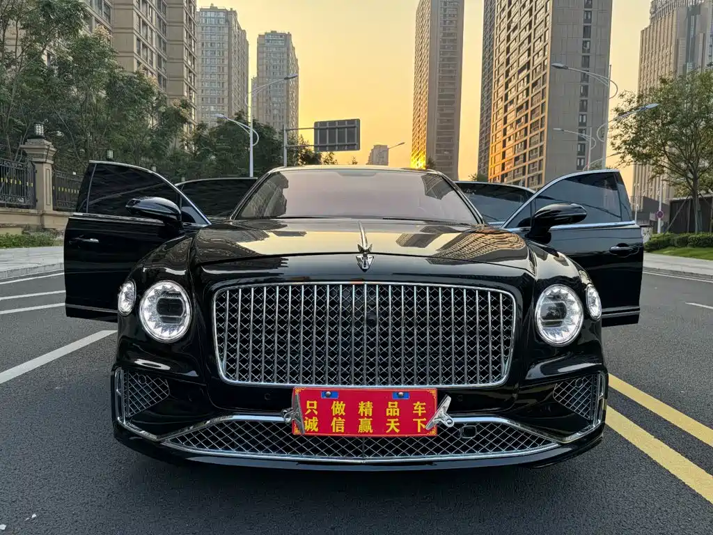 Bentley Flying Spur — миниатюра 2