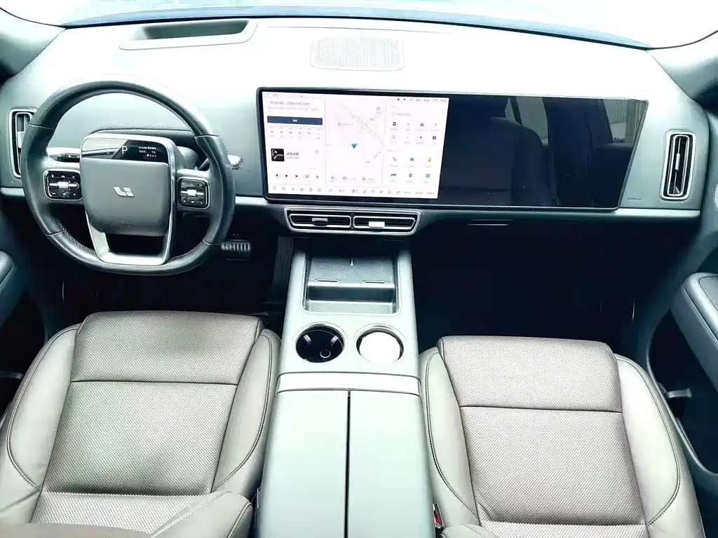 Li Auto L8 2023 Pro