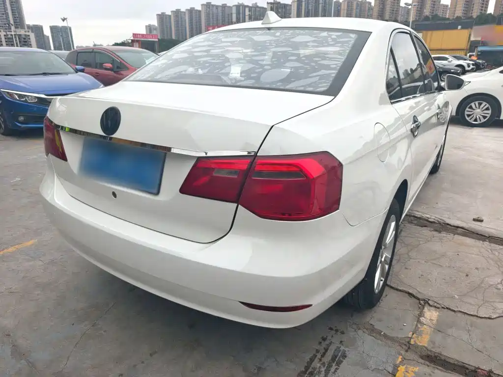 Volkswagen Jetta — миниатюра 25