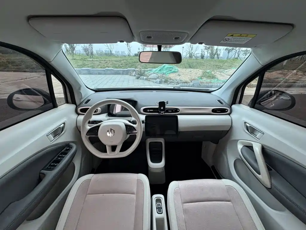 Leapmotor Leapmotor T03 — миниатюра 9