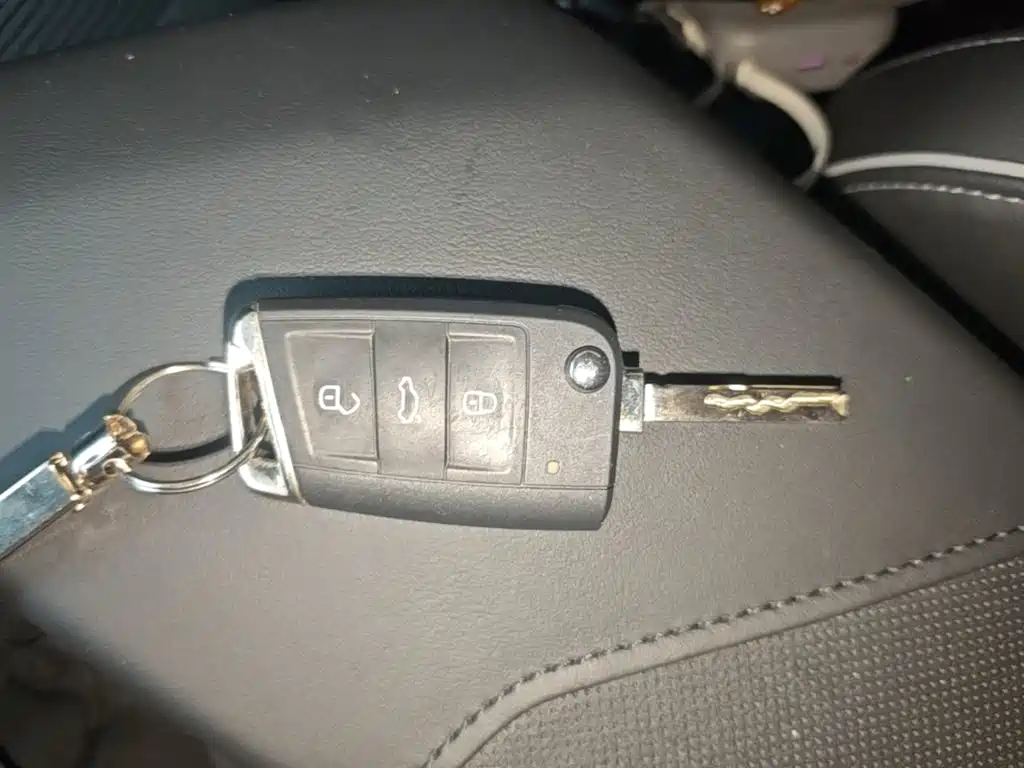 Volkswagen Sagitar — миниатюра 9