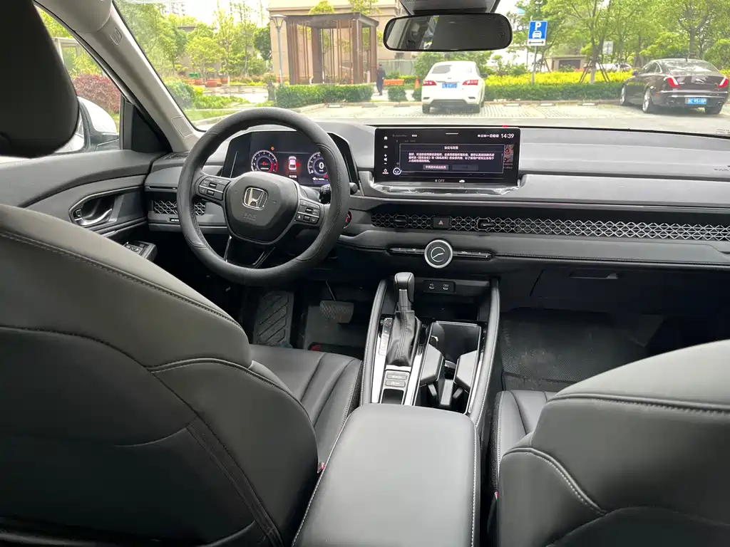 Honda Accord 2025 260TURBO Luxury