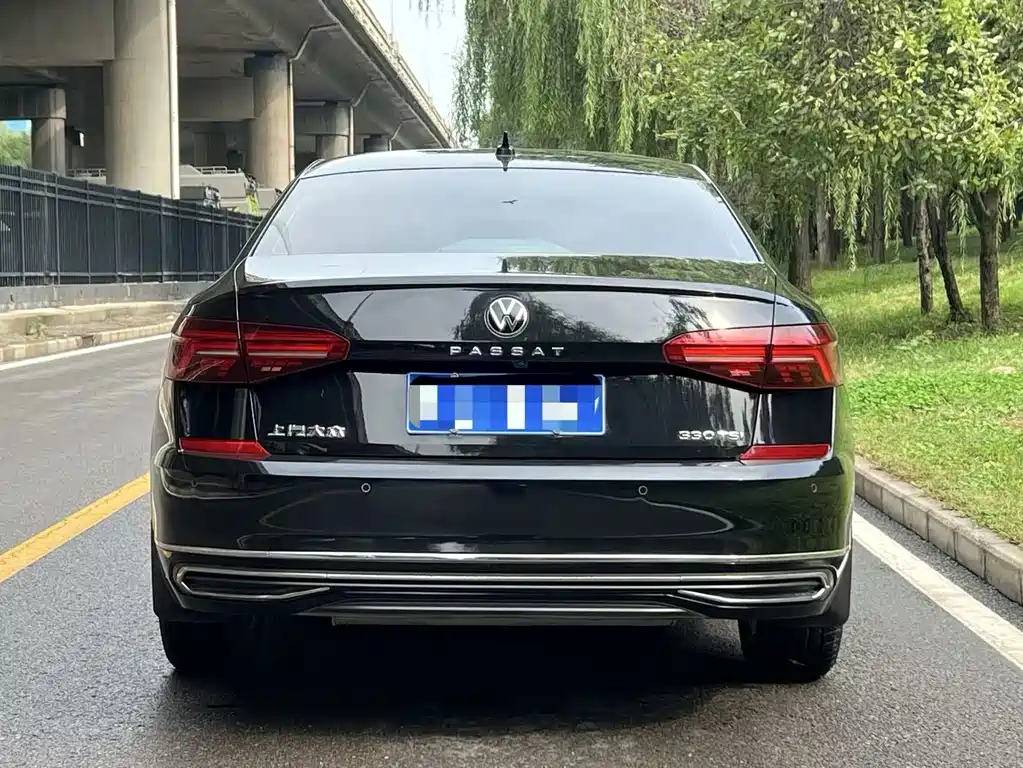 Volkswagen Passat — миниатюра 3