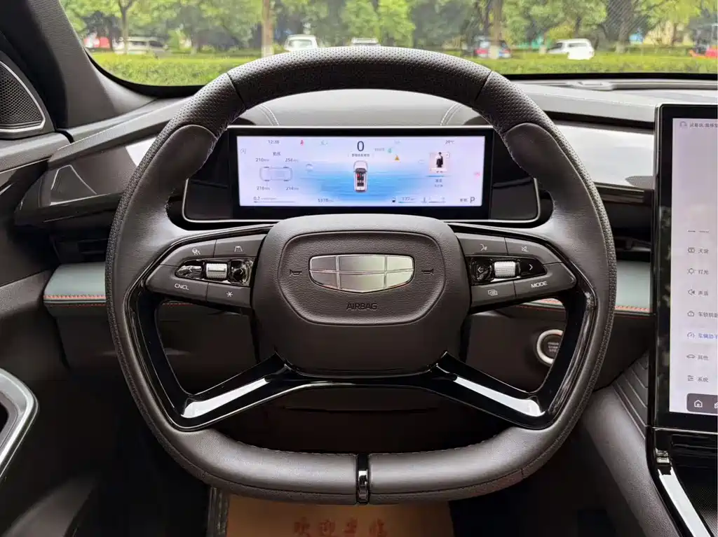 Geely Boyue — миниатюра 13