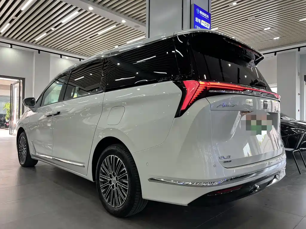 BUICK GL8 NEW ENERGY