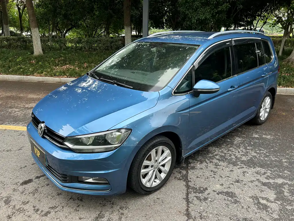 Купить Volkswagen Touran