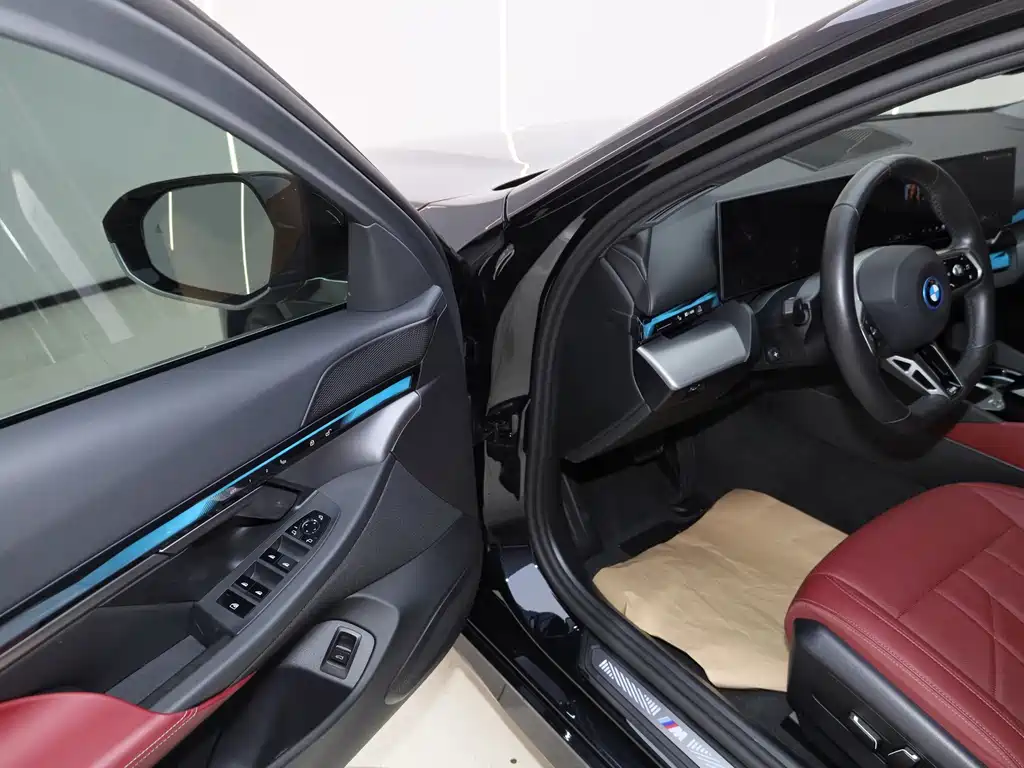 BMW i5 — миниатюра 25