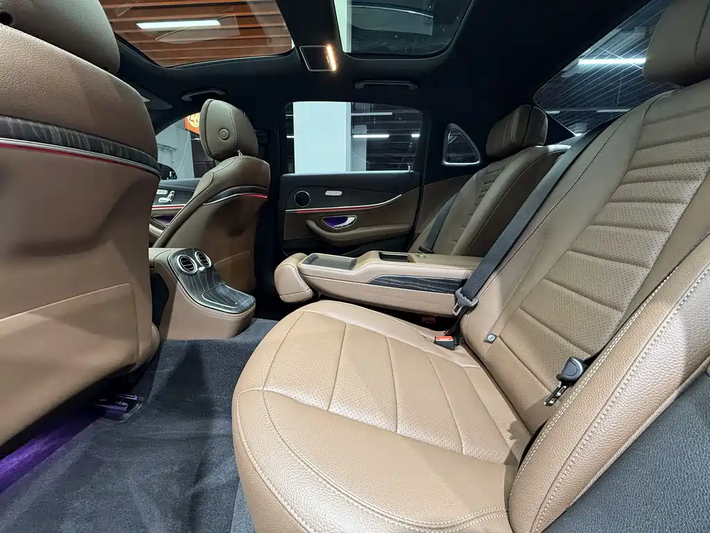 MERCEDES-BENZ E CLASS