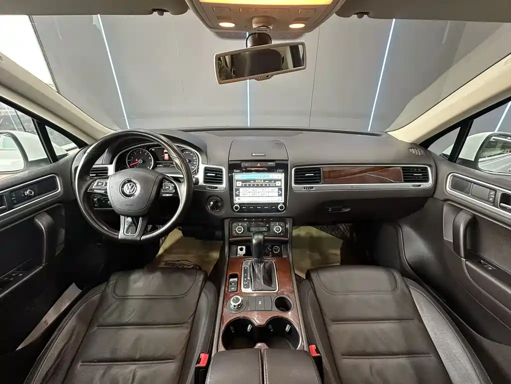 Volkswagen Touareg 2011 3.0TSI