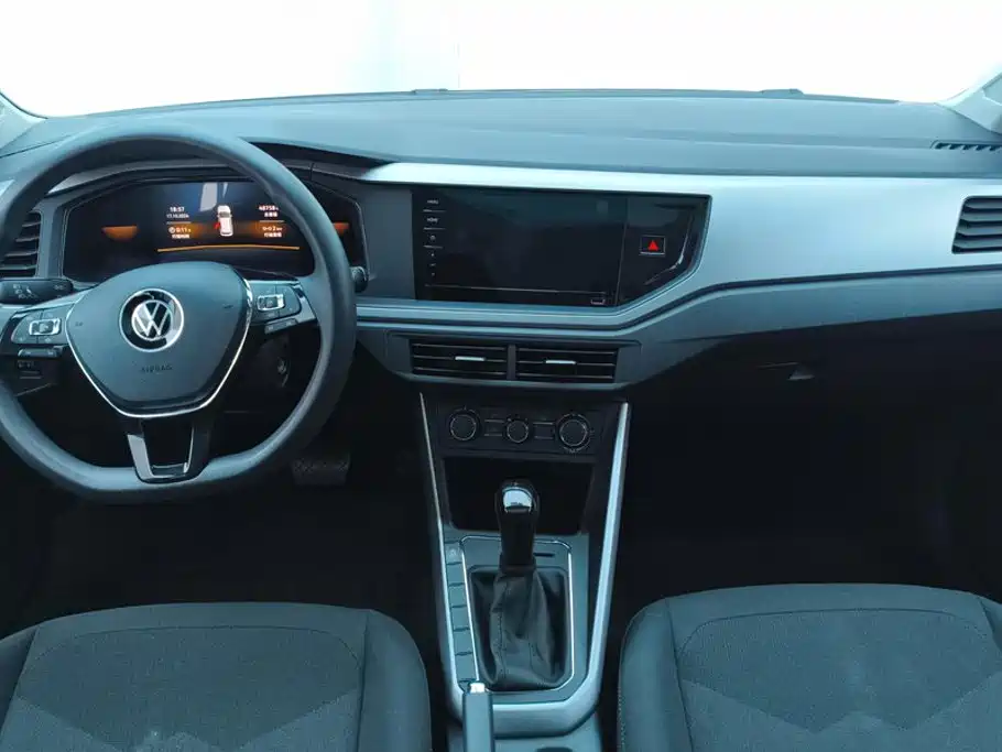 Volkswagen Polo — миниатюра 12
