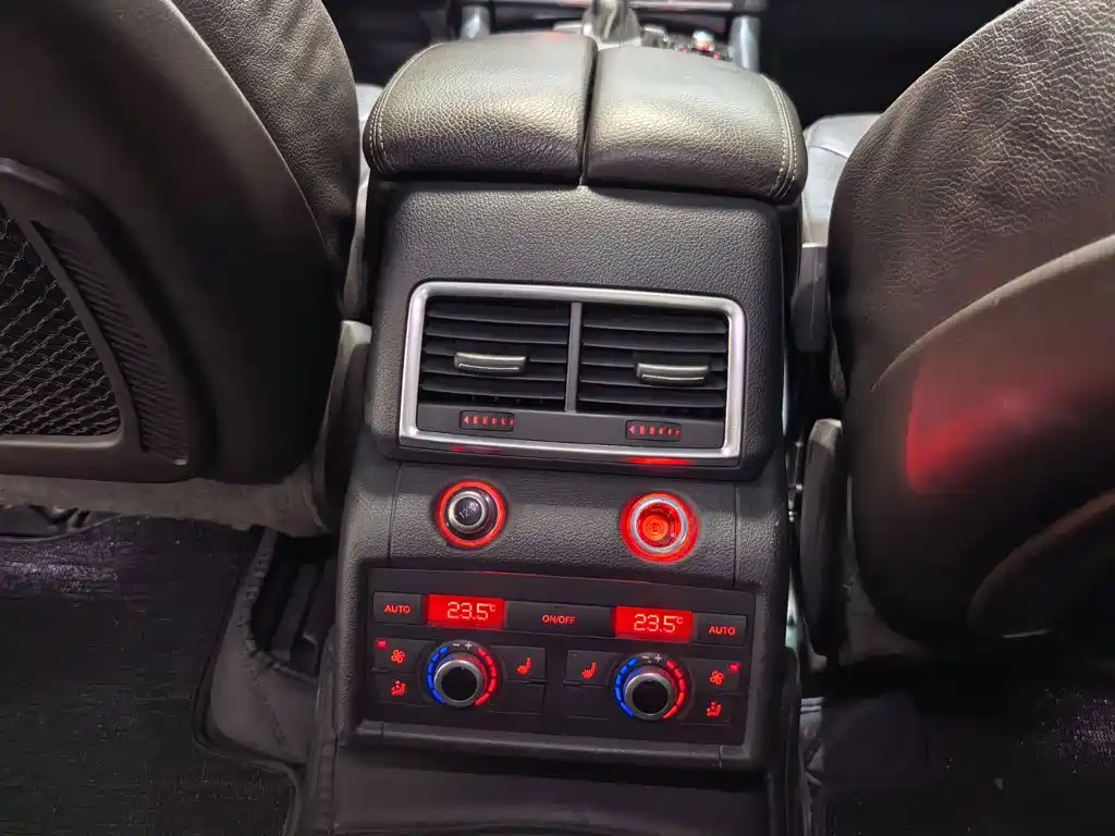 Audi Q7 — миниатюра 15