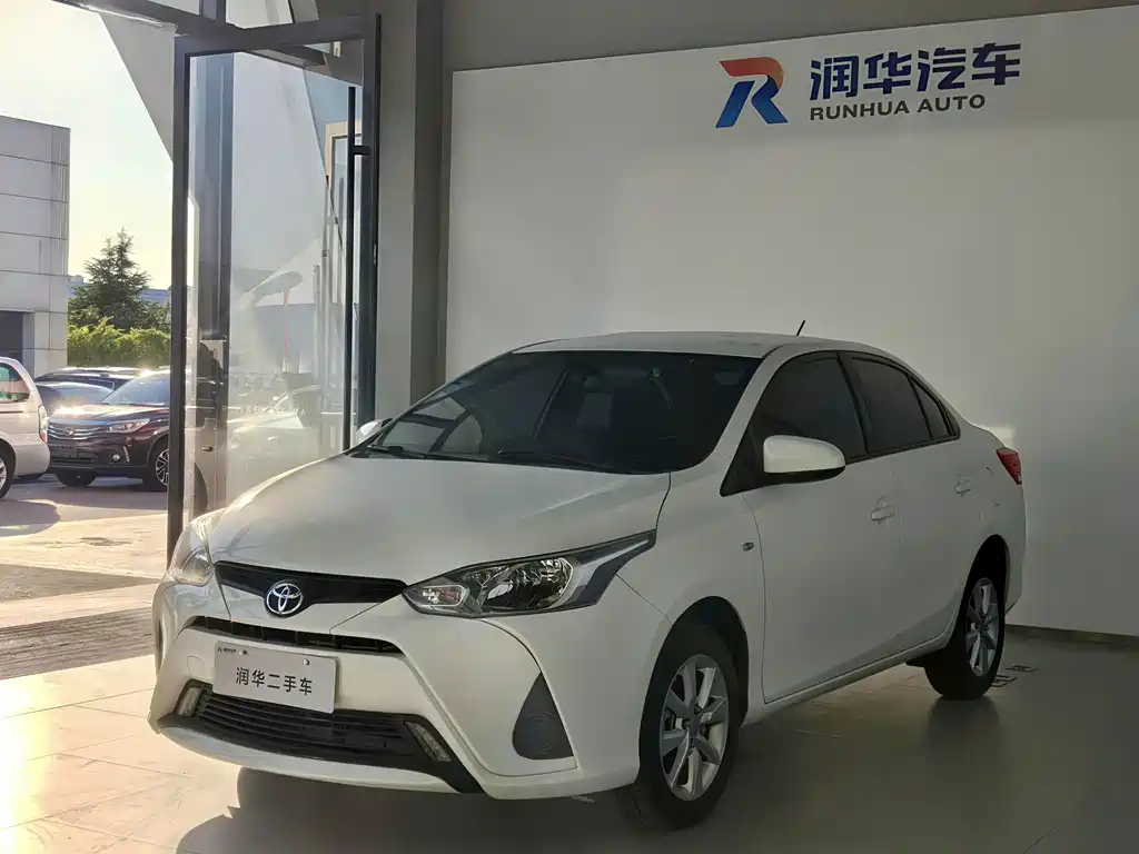 Toyota Yaris L