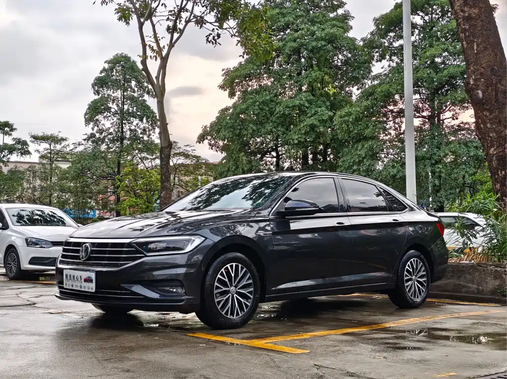Volkswagen Sagitar 2021