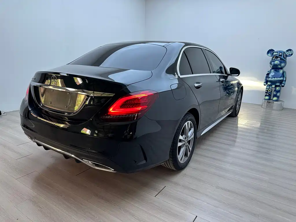 Mercedes-Benz C-Class — миниатюра 4