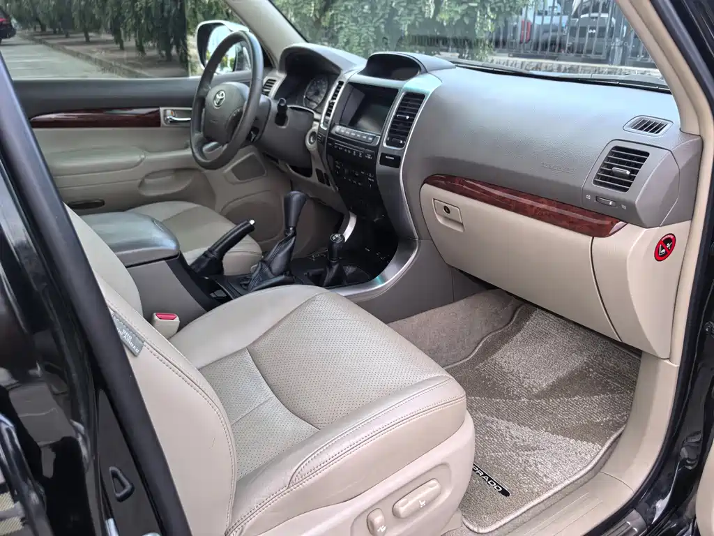 Toyota Prado — миниатюра 13