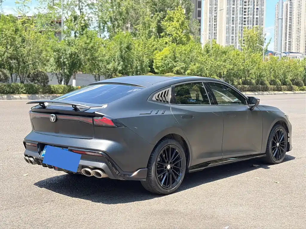 Changan UNI-V 2.0T Leader Speed Edition, фото 3