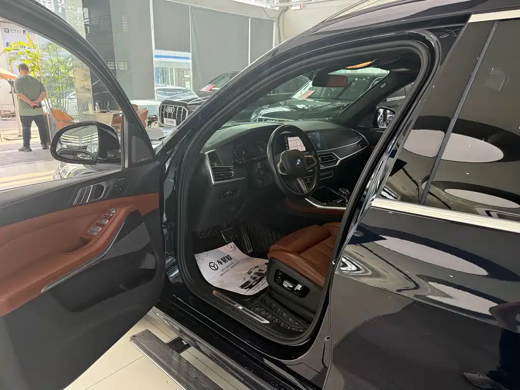 BMW X7 2021 xDrive40i Premium M Sport