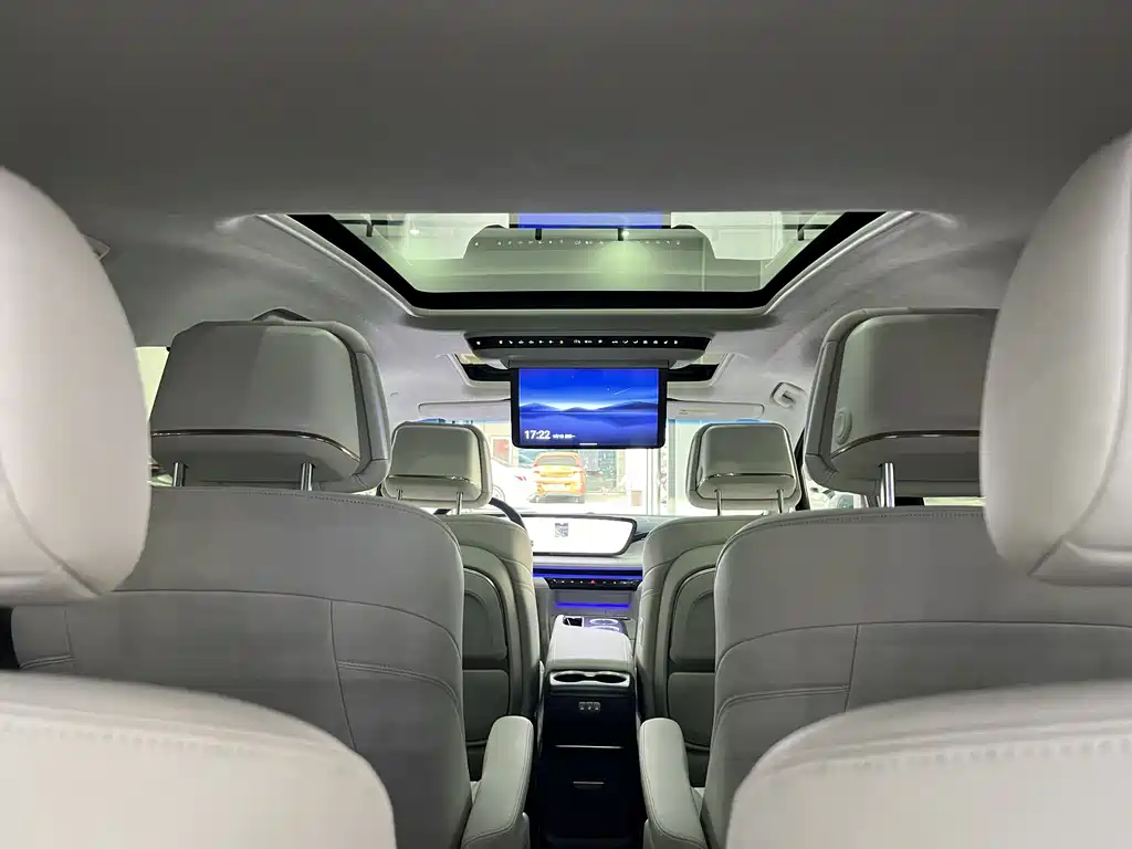 BUICK GL8 NEW ENERGY