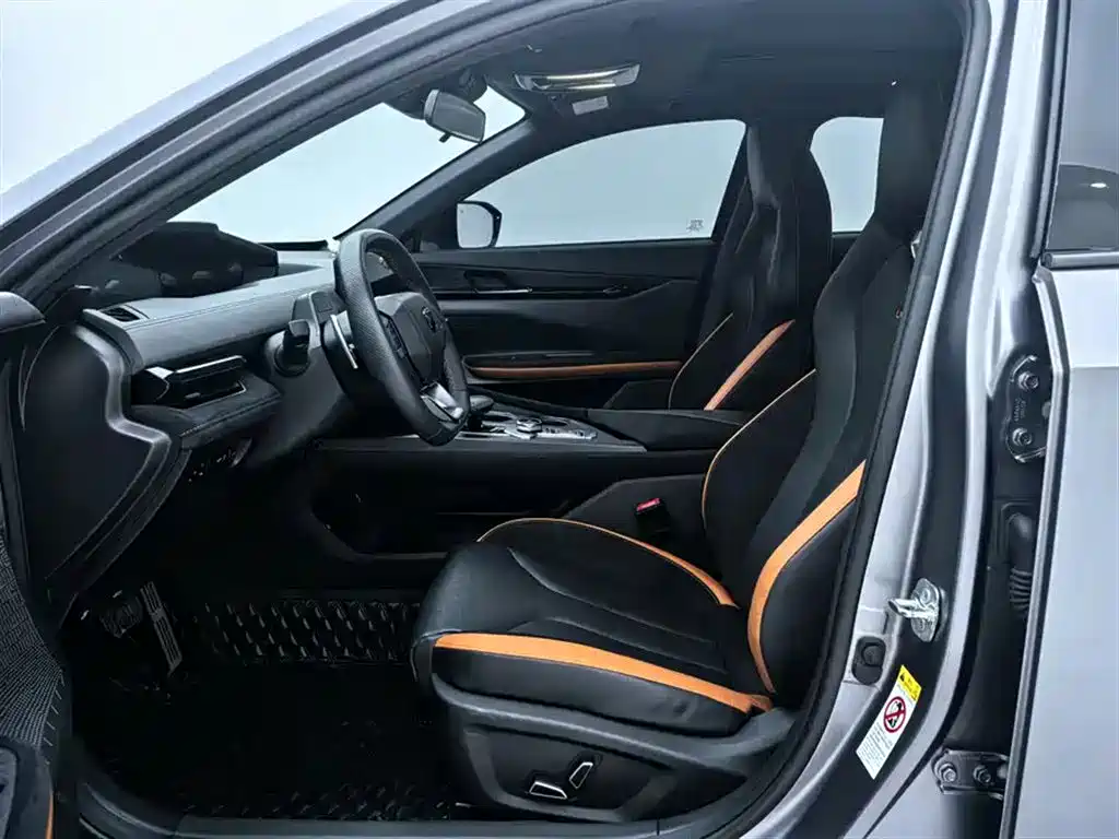 Changan UNI-V 2022 2.0T