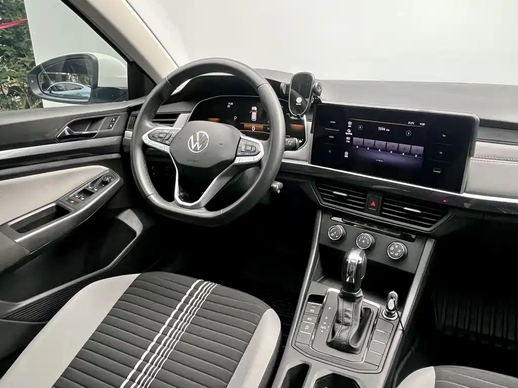 Volkswagen Bora — миниатюра 4