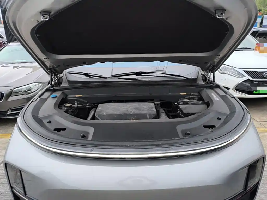 Li Auto Li L8 — миниатюра 20