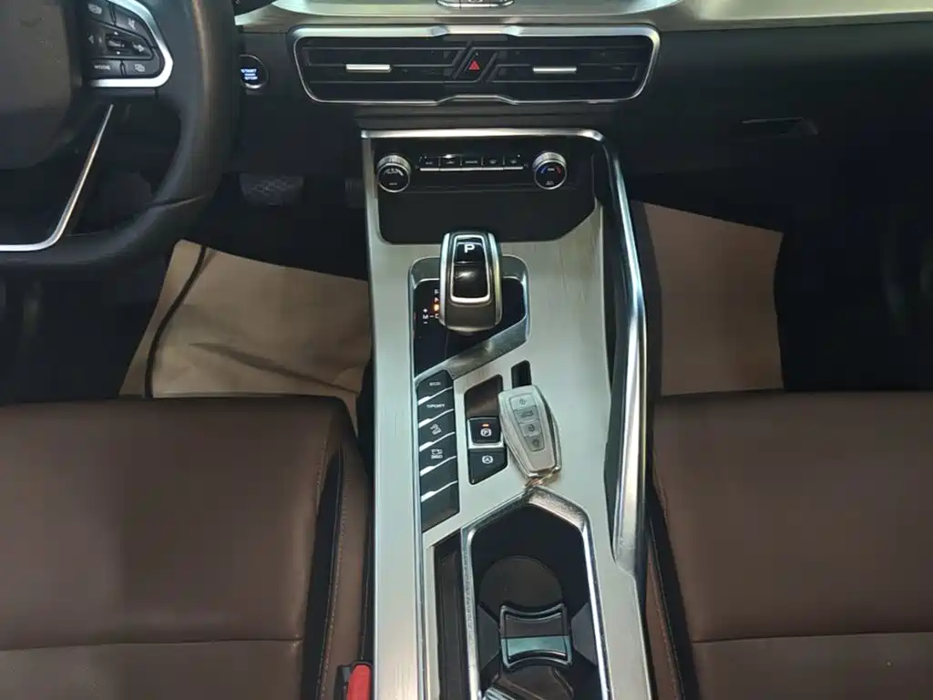 Geely Binyue — миниатюра 14