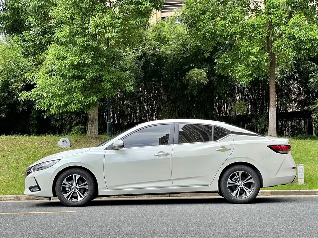 Nissan Sylphy — миниатюра 3