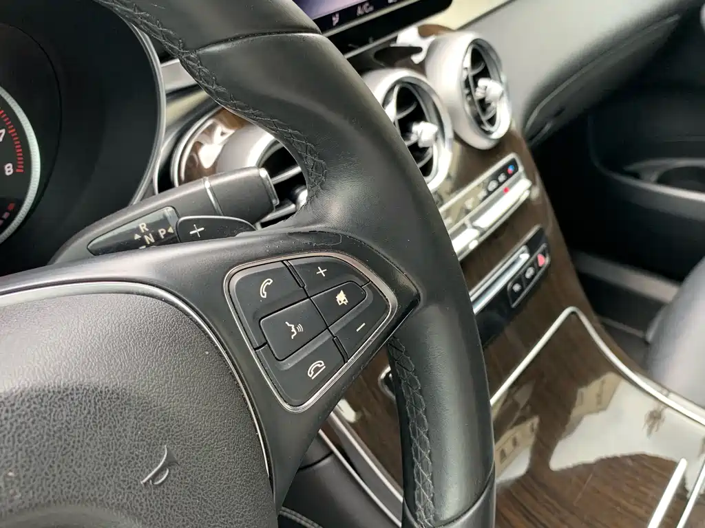 Mercedes-Benz GLC — миниатюра 21