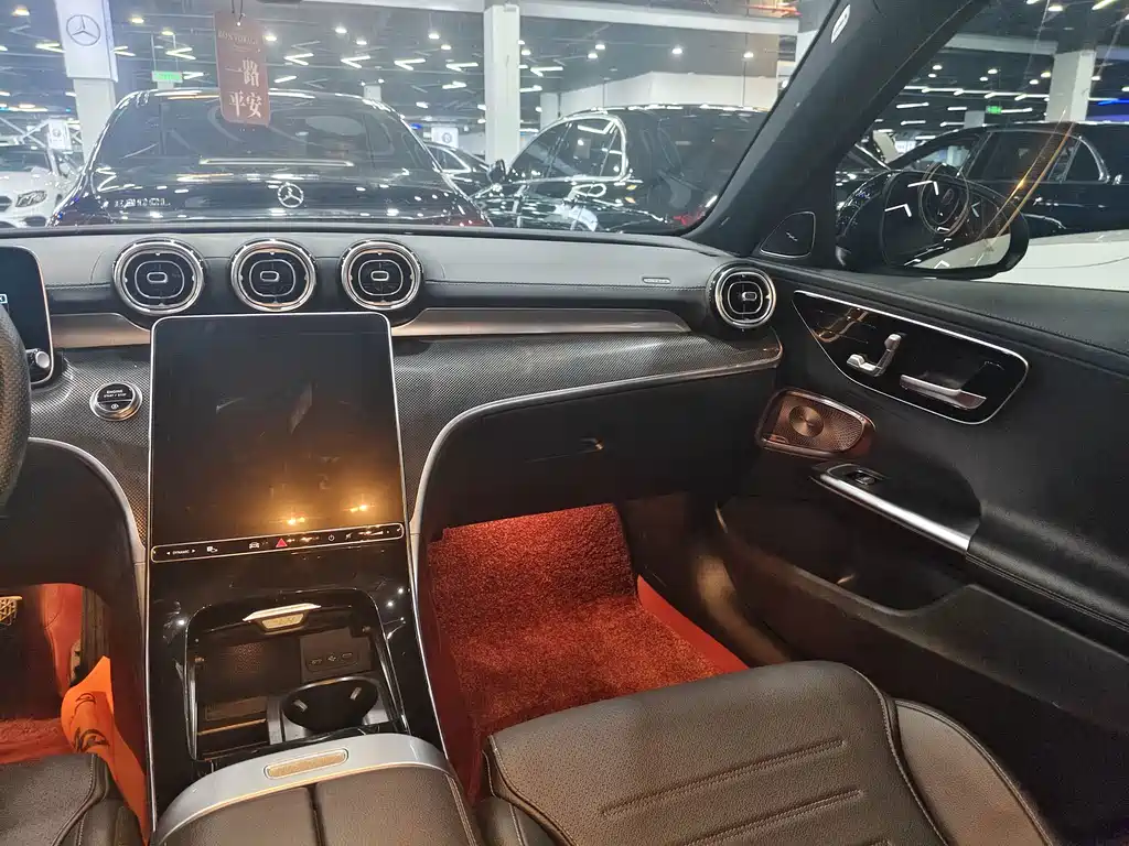 Mercedes-Benz C-Class — миниатюра 15