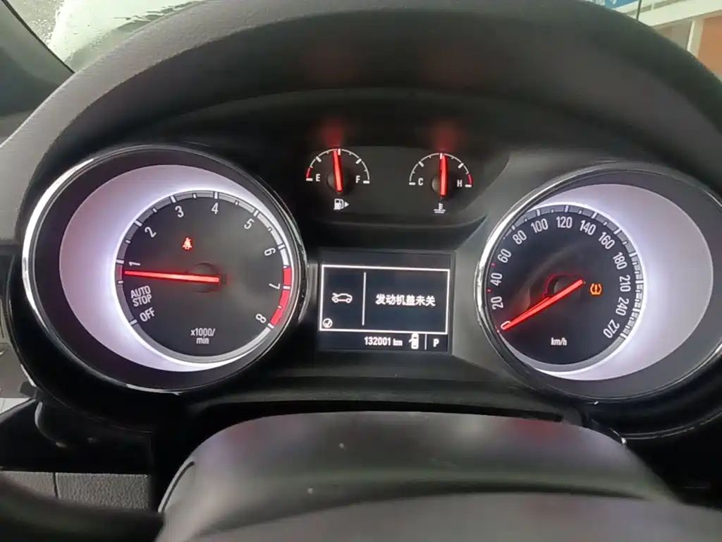 Buick Verano — миниатюра 12