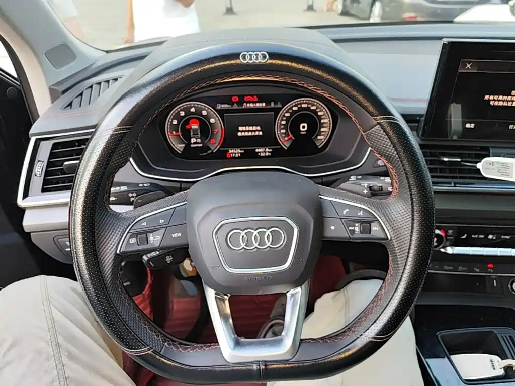 Audi Q5L — миниатюра 11