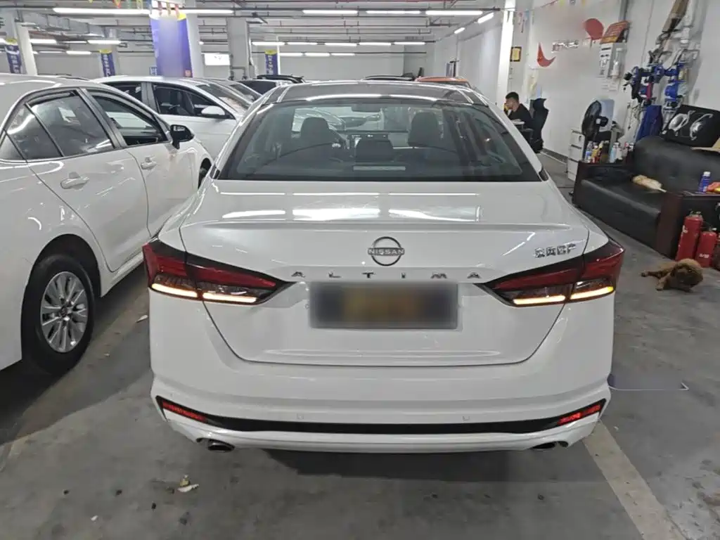 Nissan Teana — миниатюра 6