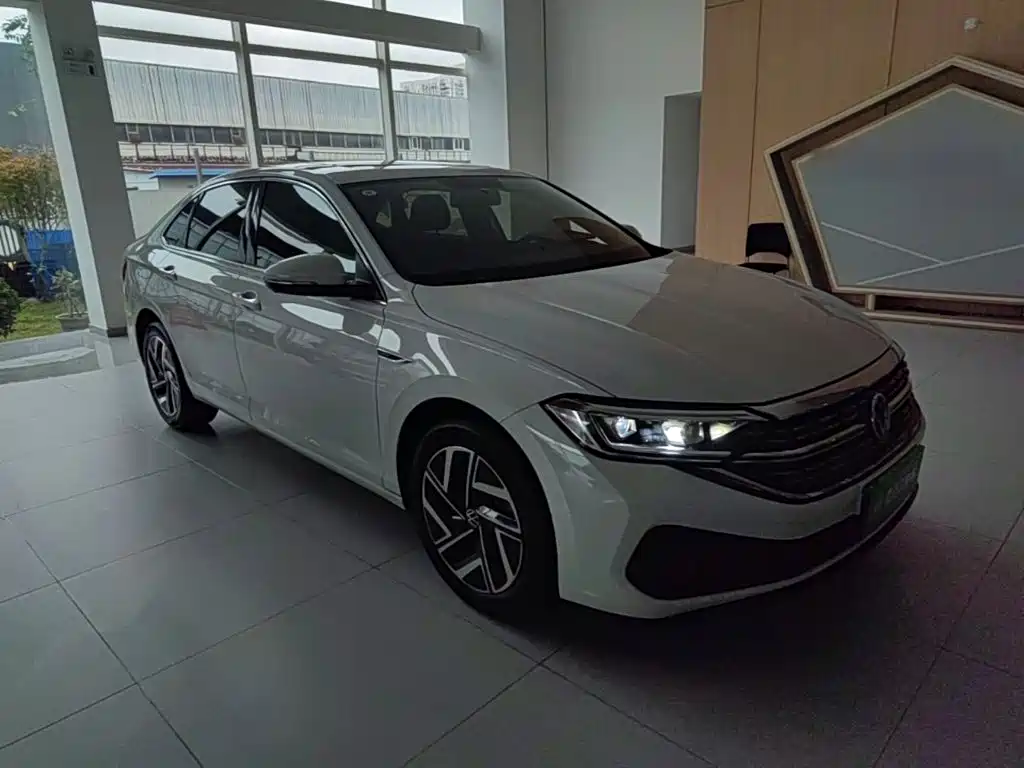 Volkswagen Sagitar — миниатюра 4