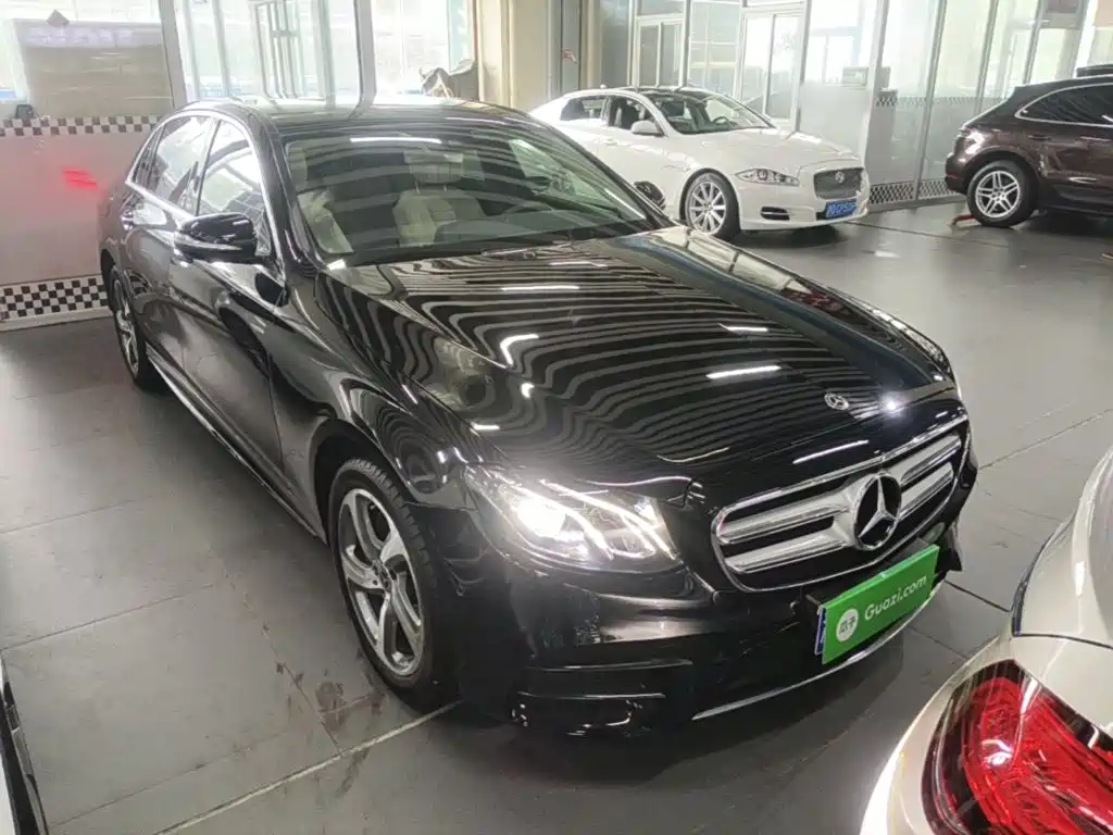 Mercedes-Benz E-Class — миниатюра 4