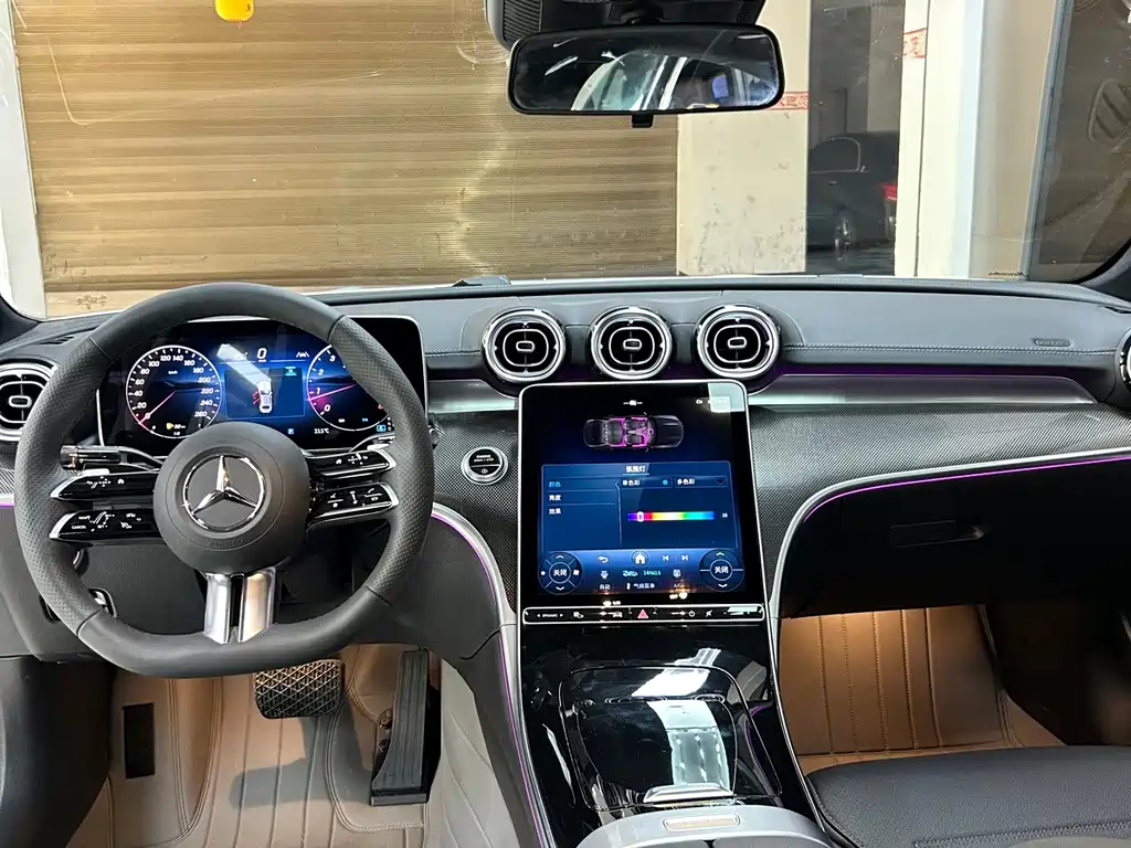 Mercedes-Benz C-Class — миниатюра 7